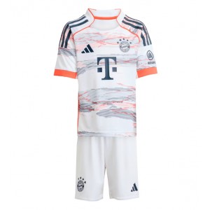 Fotbalové Dres Bayern Munich Dětské Venkovní Oblečení 2025-26 Krátký Rukáv (+ trenýrky)